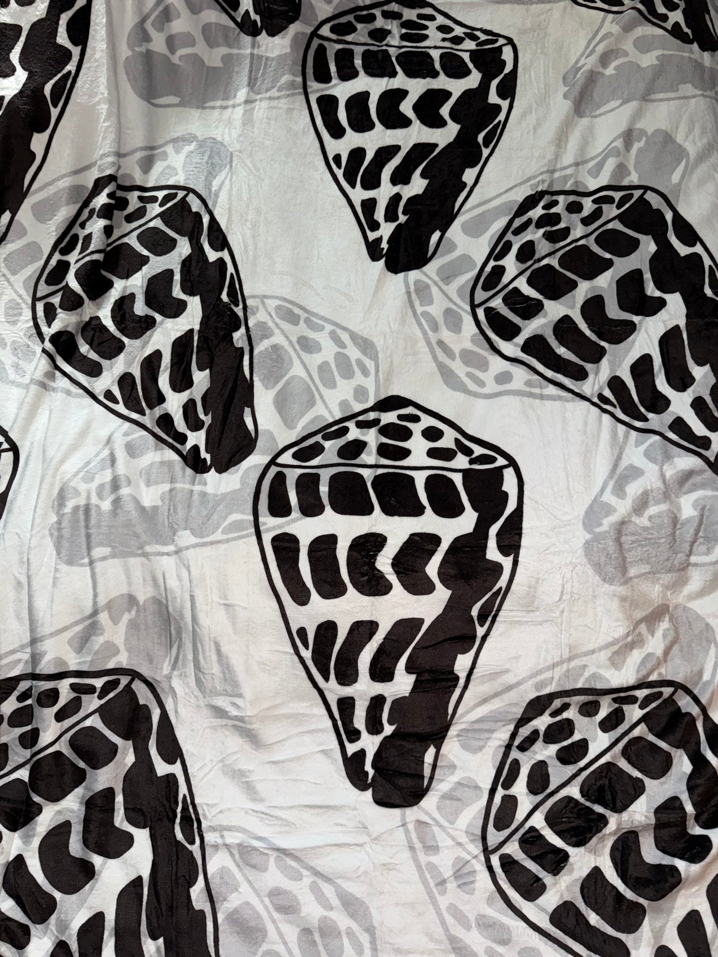 BLANKET 60x80" HEBREW CONE