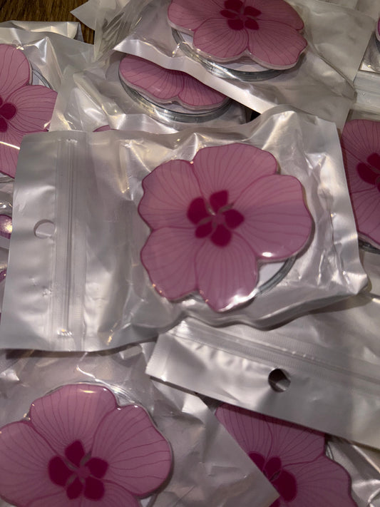 MAGSAFE PHONE GRIP LIGHT PINK HAU **MAKANALANI DESIGNS COLLAB**