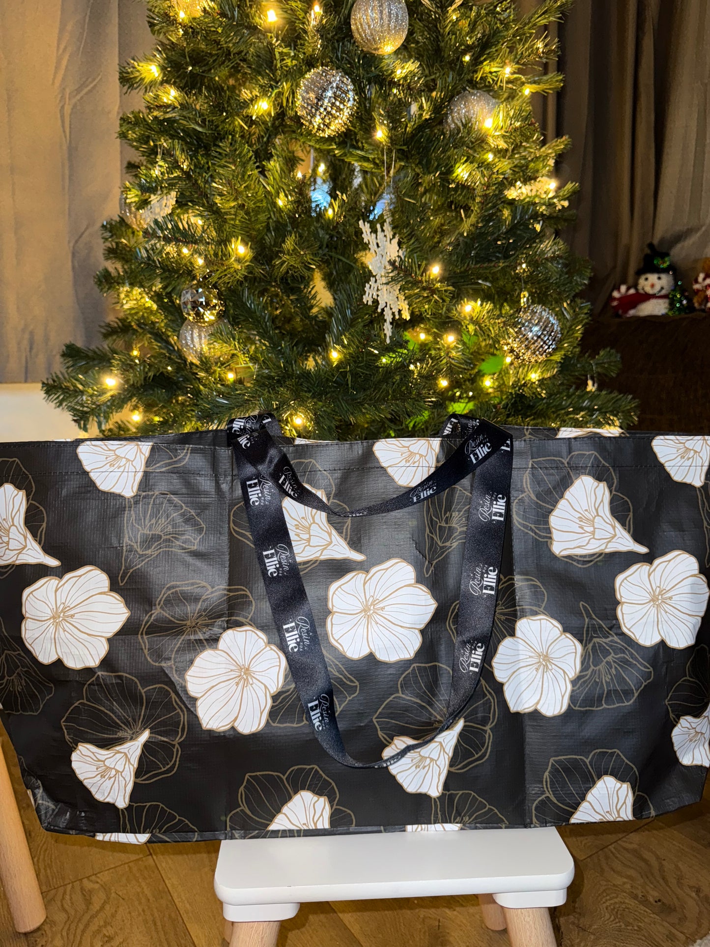 BOUJEE BAG PA'U O HI'IAKA