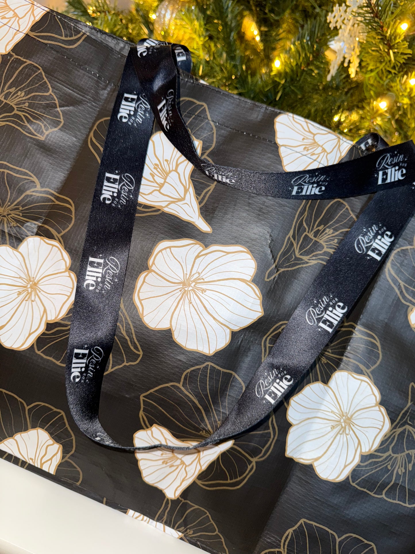 BOUJEE BAG PA'U O HI'IAKA