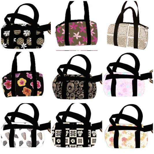 MINI DUFFLE WITH KEY HOOK