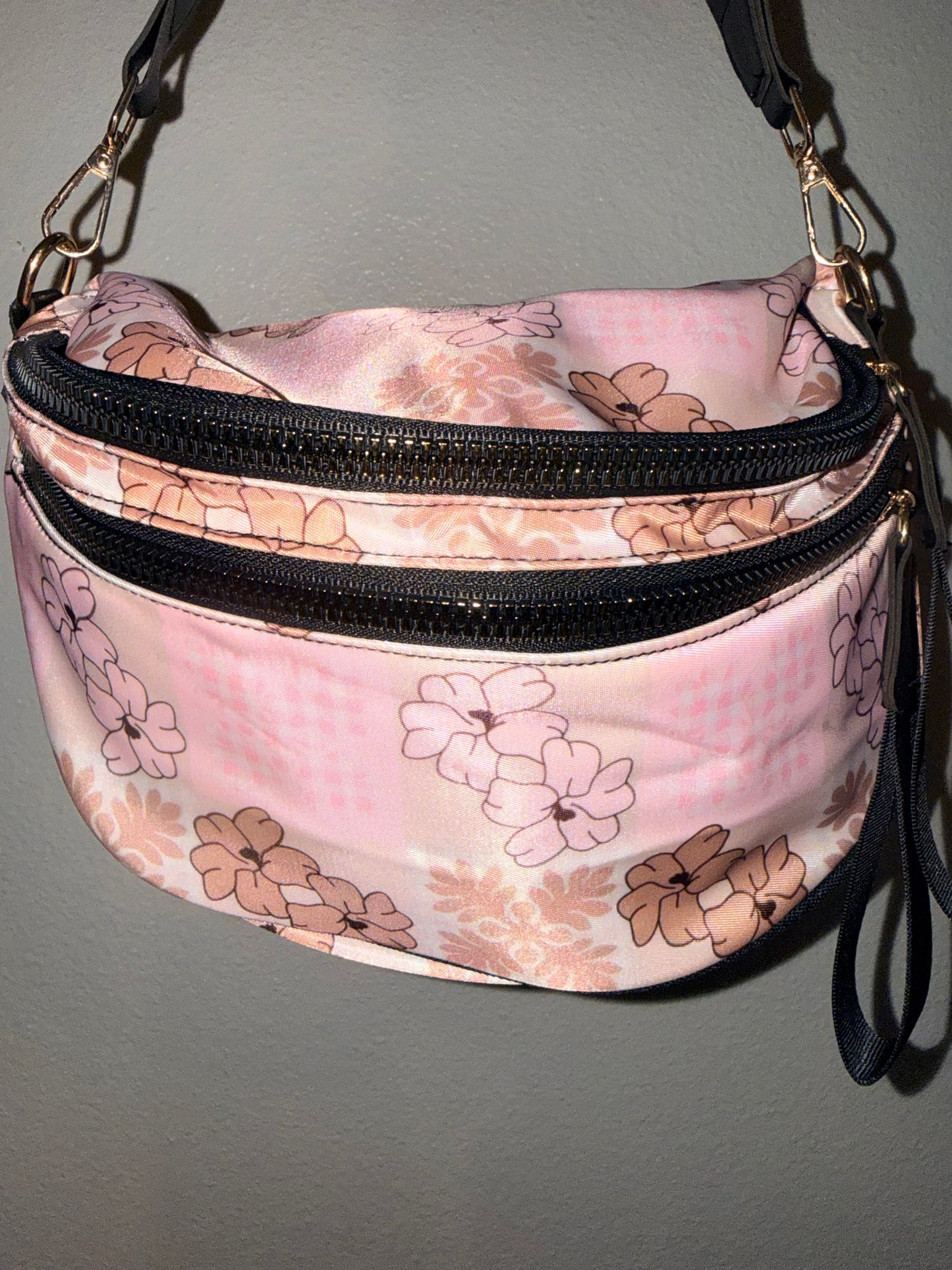 BELT BUM BAG PINK & BEIGE (GOLD HARDWARE)